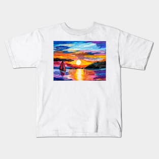 Sailing at sunset Kids T-Shirt